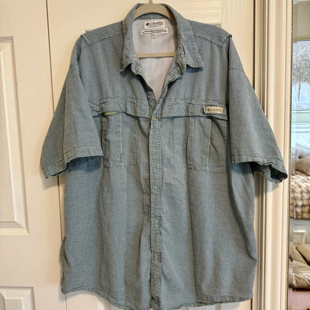 Columbia plaid short sleeve shirt